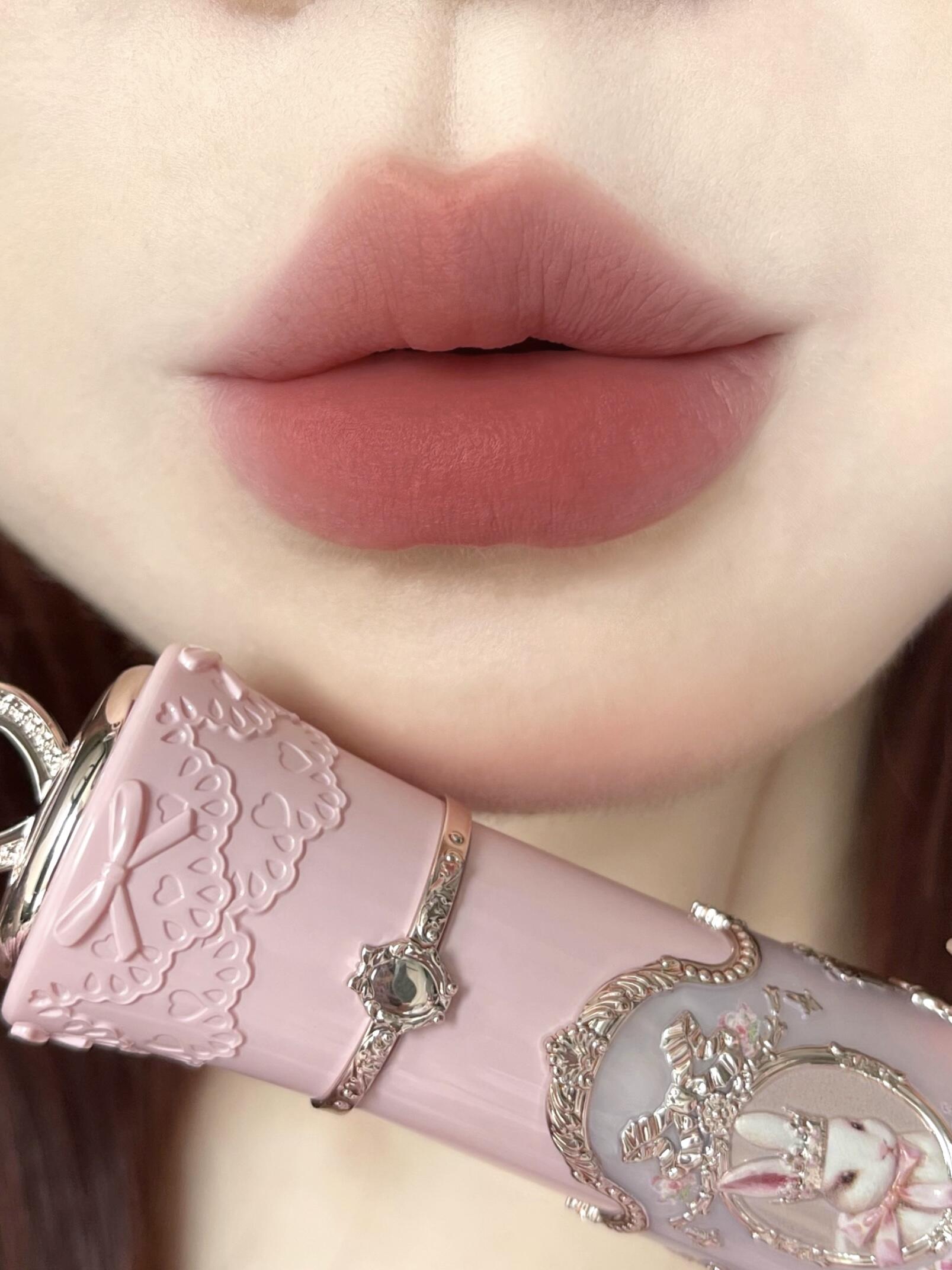 花知晓 x 邦尼花园 云朵唇霜 - CHIHIRO COLLECTION
