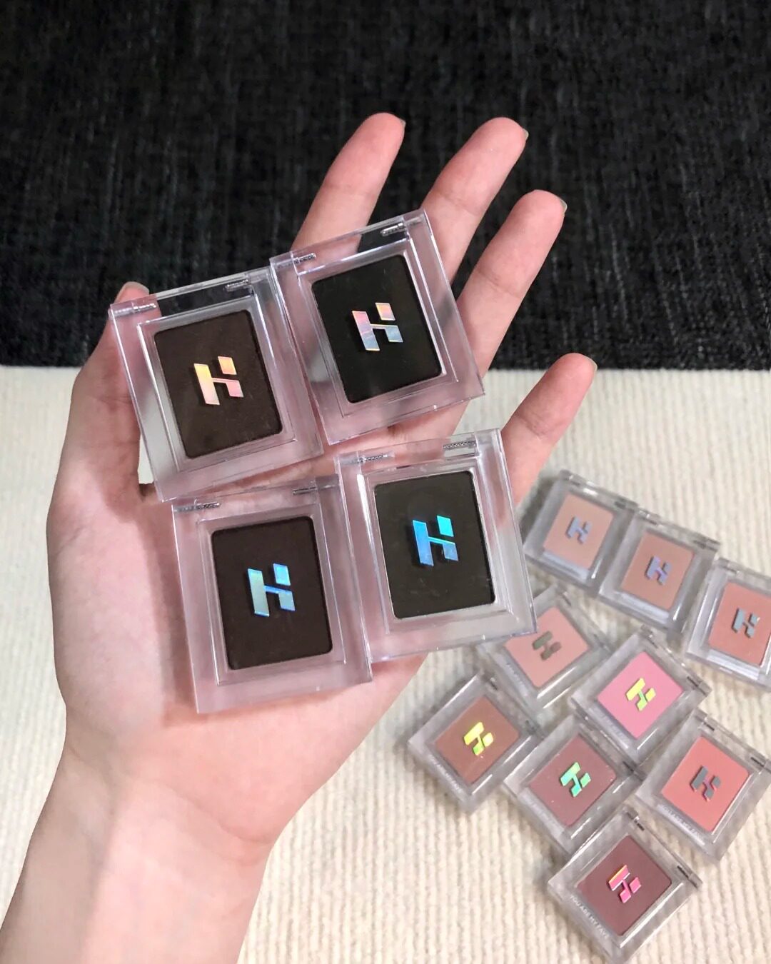 Holika 单色眼影 土豆泥啫喱眼线 - CHIHIRO COLLECTION