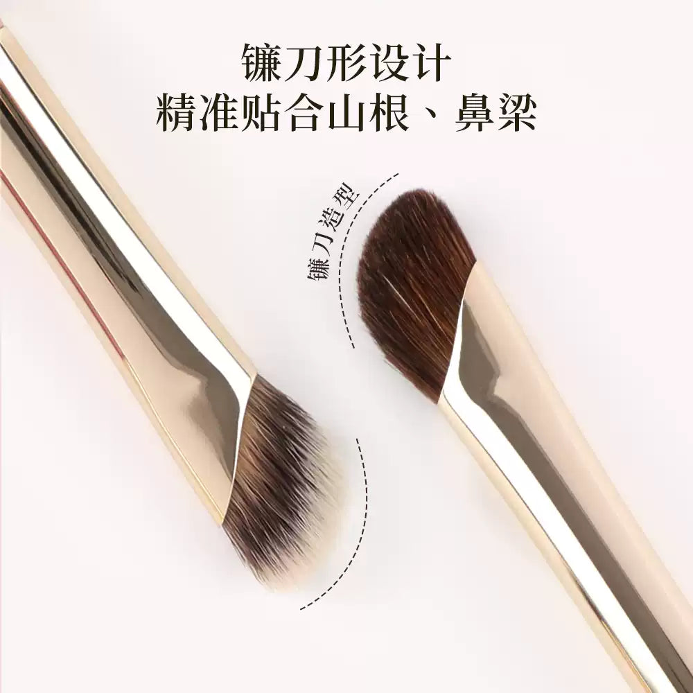 爱物极物 镰刀鼻影刷（液体修容/粉状修容）