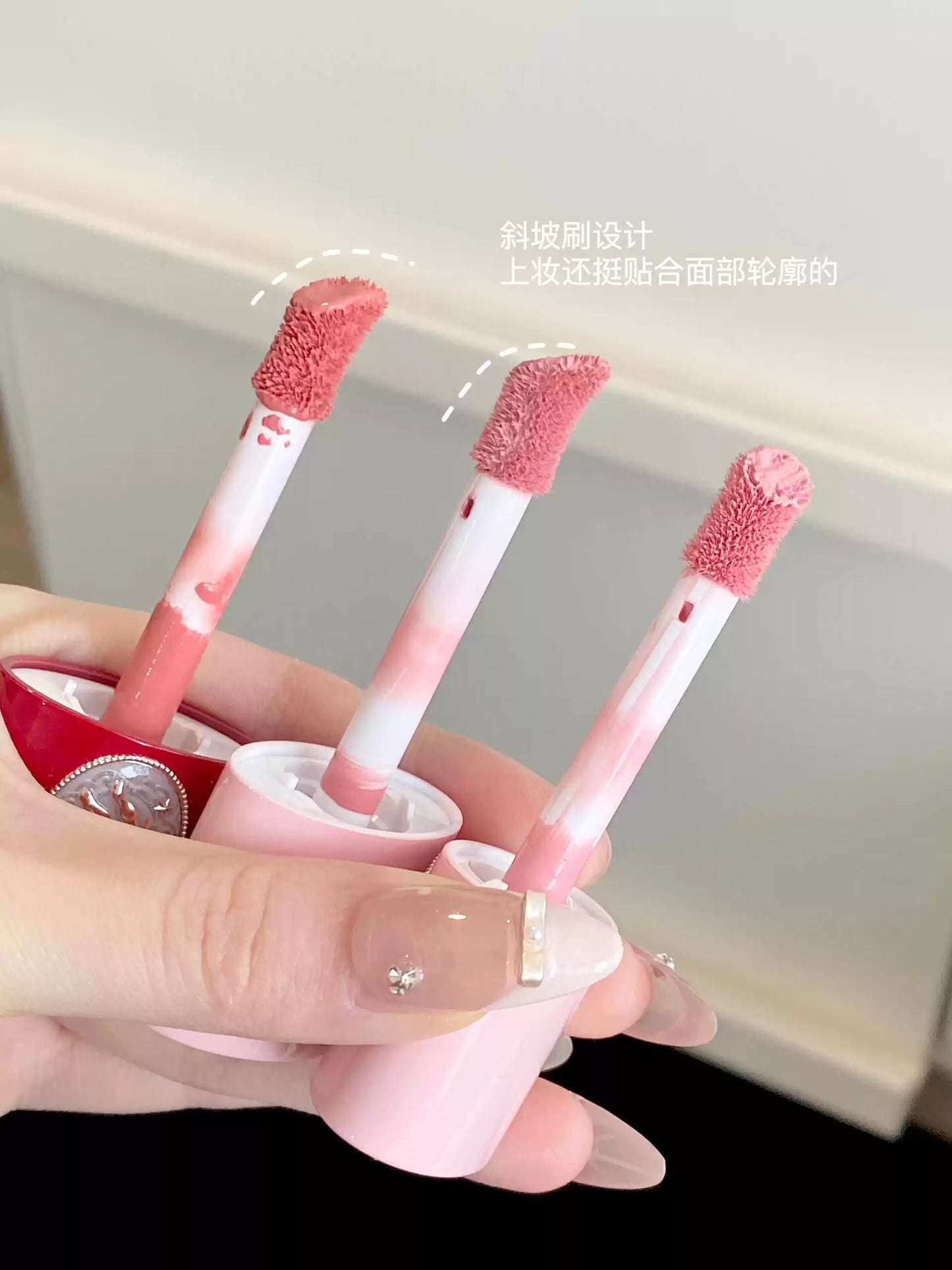 花知晓 红草莓丘比特 液体腮红