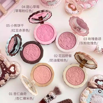 花知晓 甜心小熊  丝缎浮雕腮红 - CHIHIRO COLLECTION