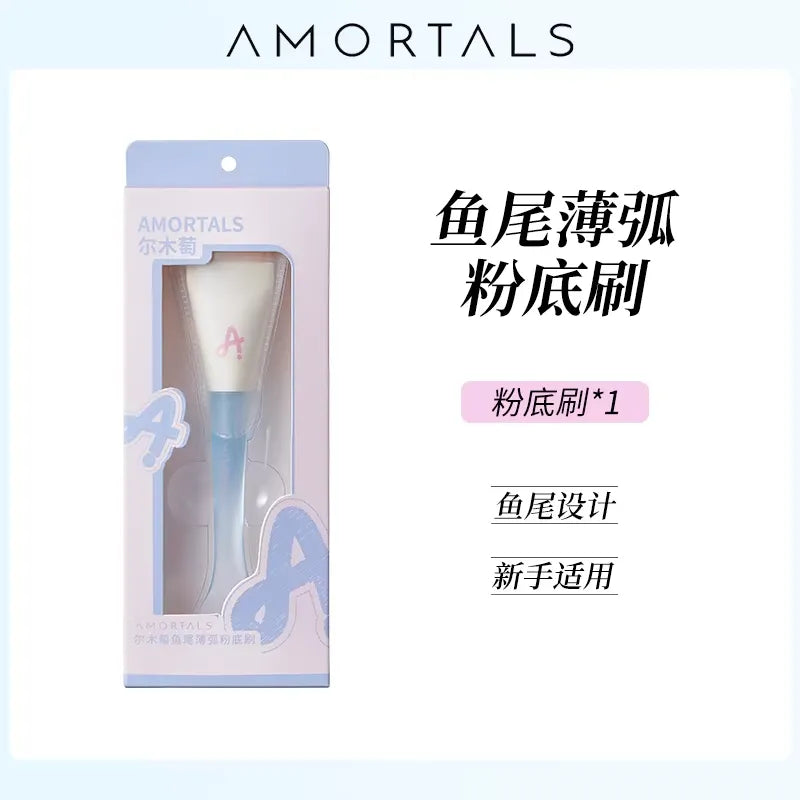 尔木萄 Amortals 底妆CP工具（粉扑气垫+鱼尾粉底刷） - CHIHIRO COLLECTION